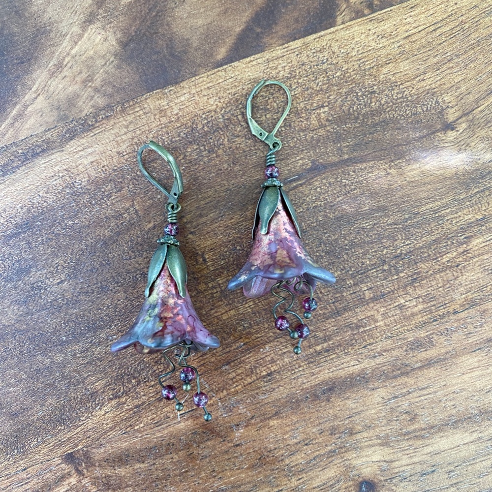 Vintage Lily-Style Earrings - 2 1/2" - Acrylic, Metal, Beads - Timeless Beauty - Picture 5 of 7